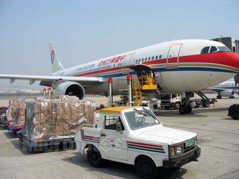 郑州机场航空货运、航空运输、空运物流运输物品速度快效率高！